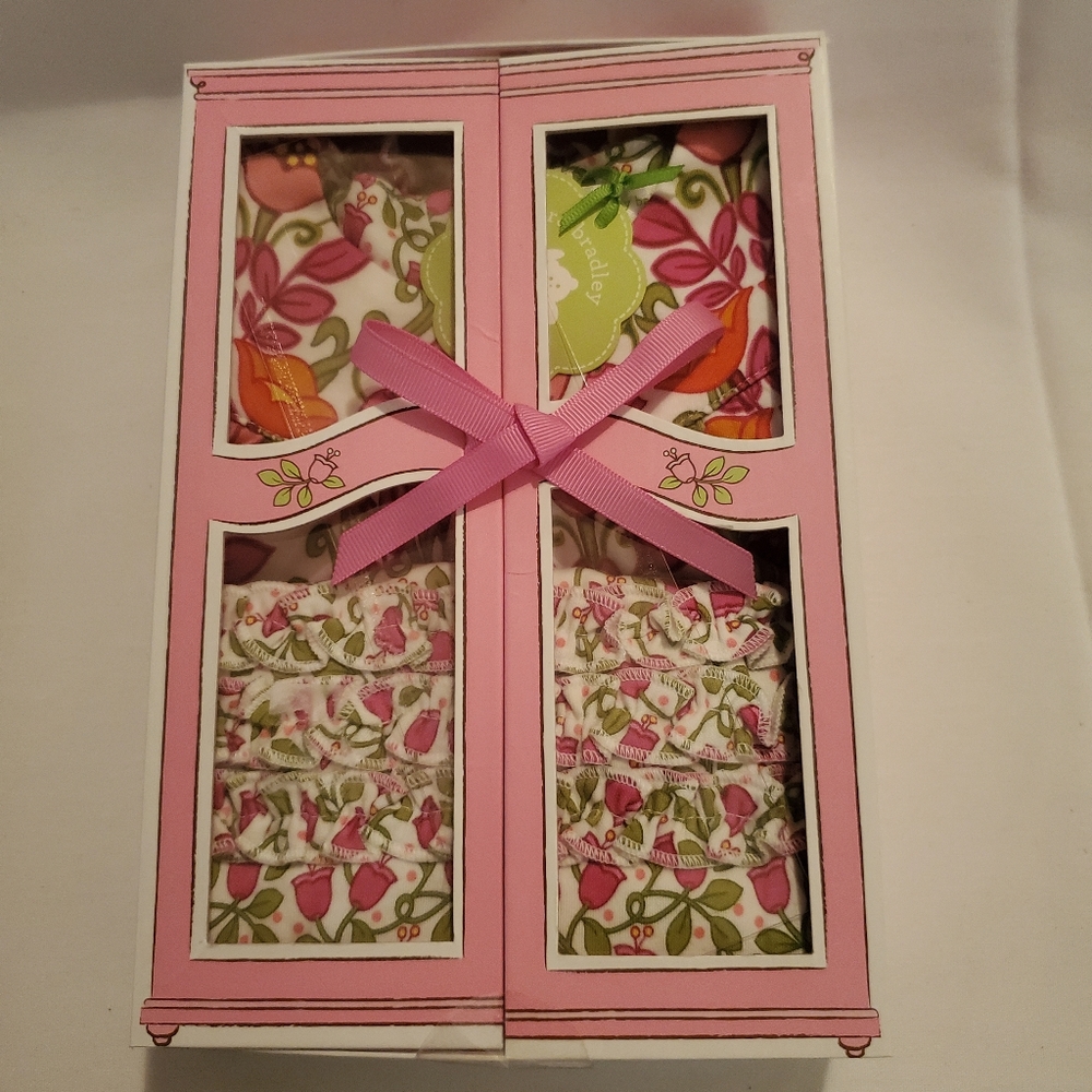 Vera Bradley NIB Dress & Bloomers 6-9mns.